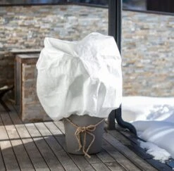 Windhager Winter Vlieshaube ÖKO Protect XL -Windhager || Compo Verkäufe windhager winter vlieshaube oeko protect xl 1 stk 1274693 de